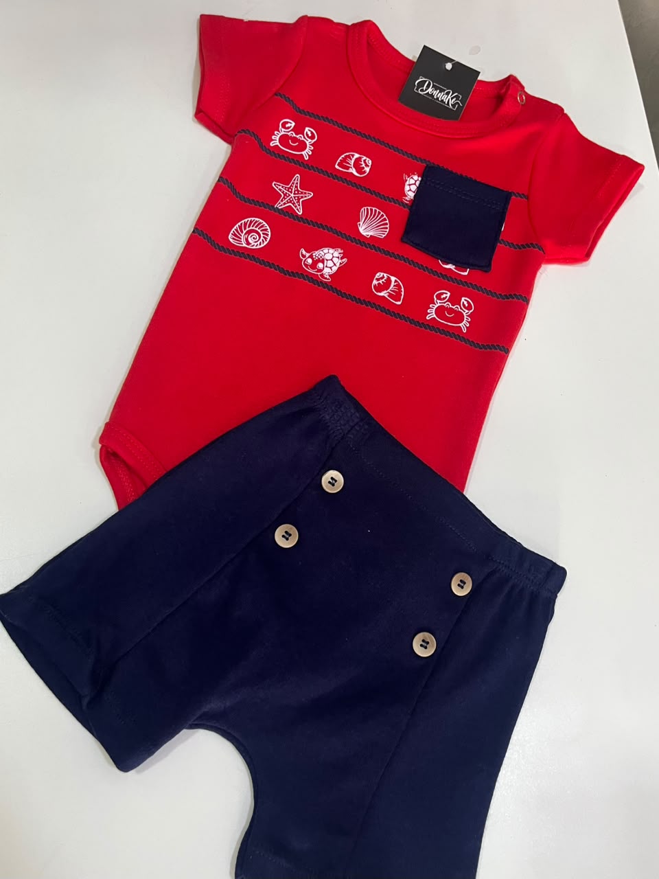 Foto da Donna Kê: Conjunto infantil vermelho e azul